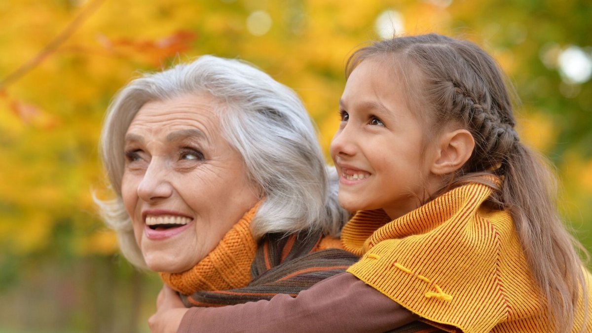 Подробнее о статье Почему отношения с бабушкой могут быть лучше, чем отношения с мамой