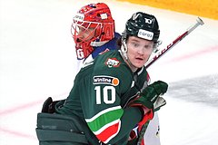Подробнее о статье Российский игрок клуба НХЛ победил в драке шведского хоккеиста